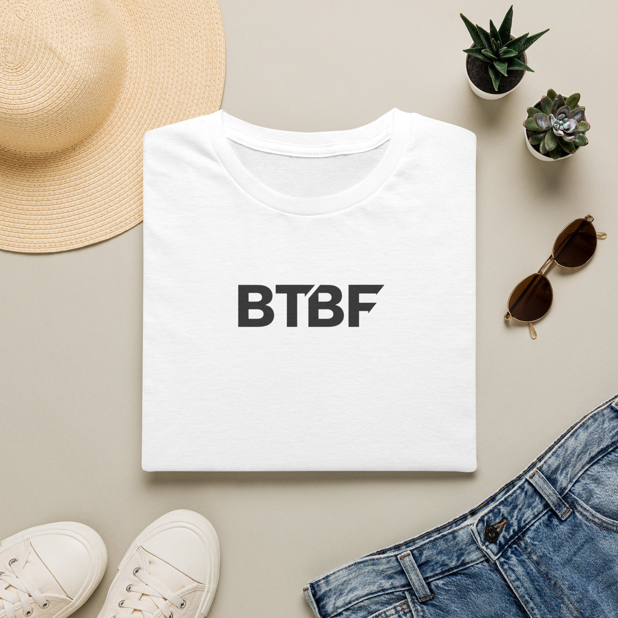 Hooked & Jacked Minimal Logo T-Shirt — Casual Graphic Tee for Everyday Wear